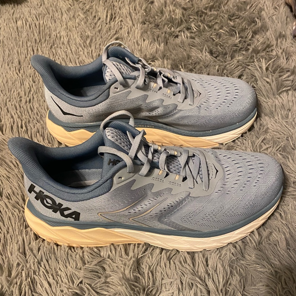 Hoka size 11B